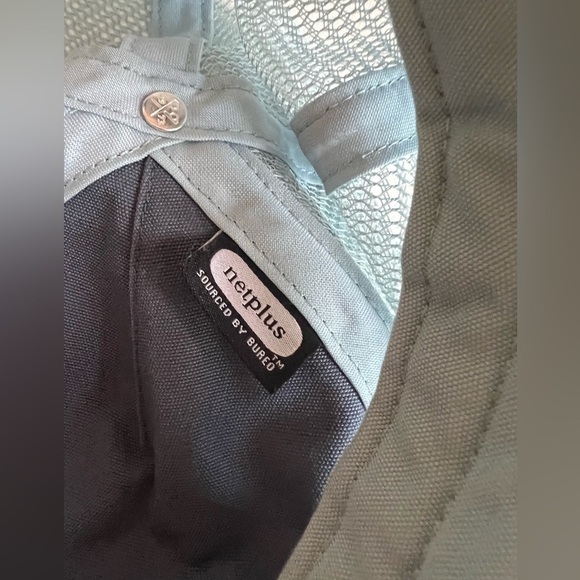 Patagonia trucker hat in two tone blues. - Picture 7 of 9